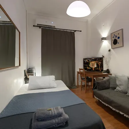 Central Apartment In Pangrati - Opp Pangrati Grove Αθήνα Εξωτερικό φωτογραφία